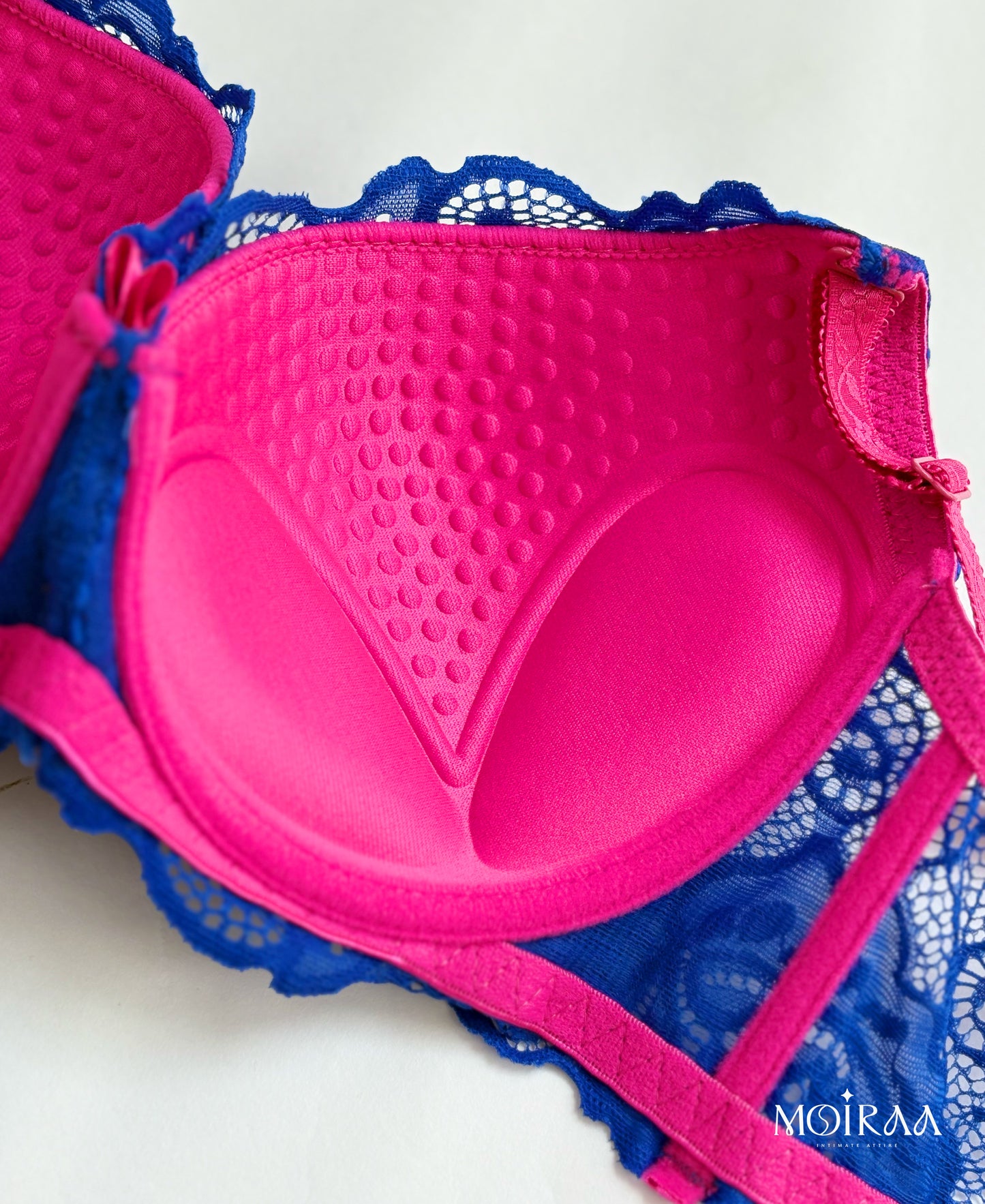 Moiraa Vibrant Muse Lace Set