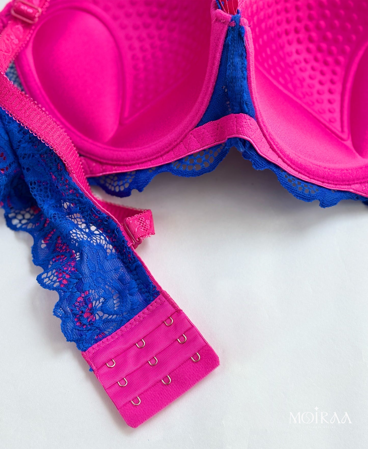 Moiraa Vibrant Muse Lace Set