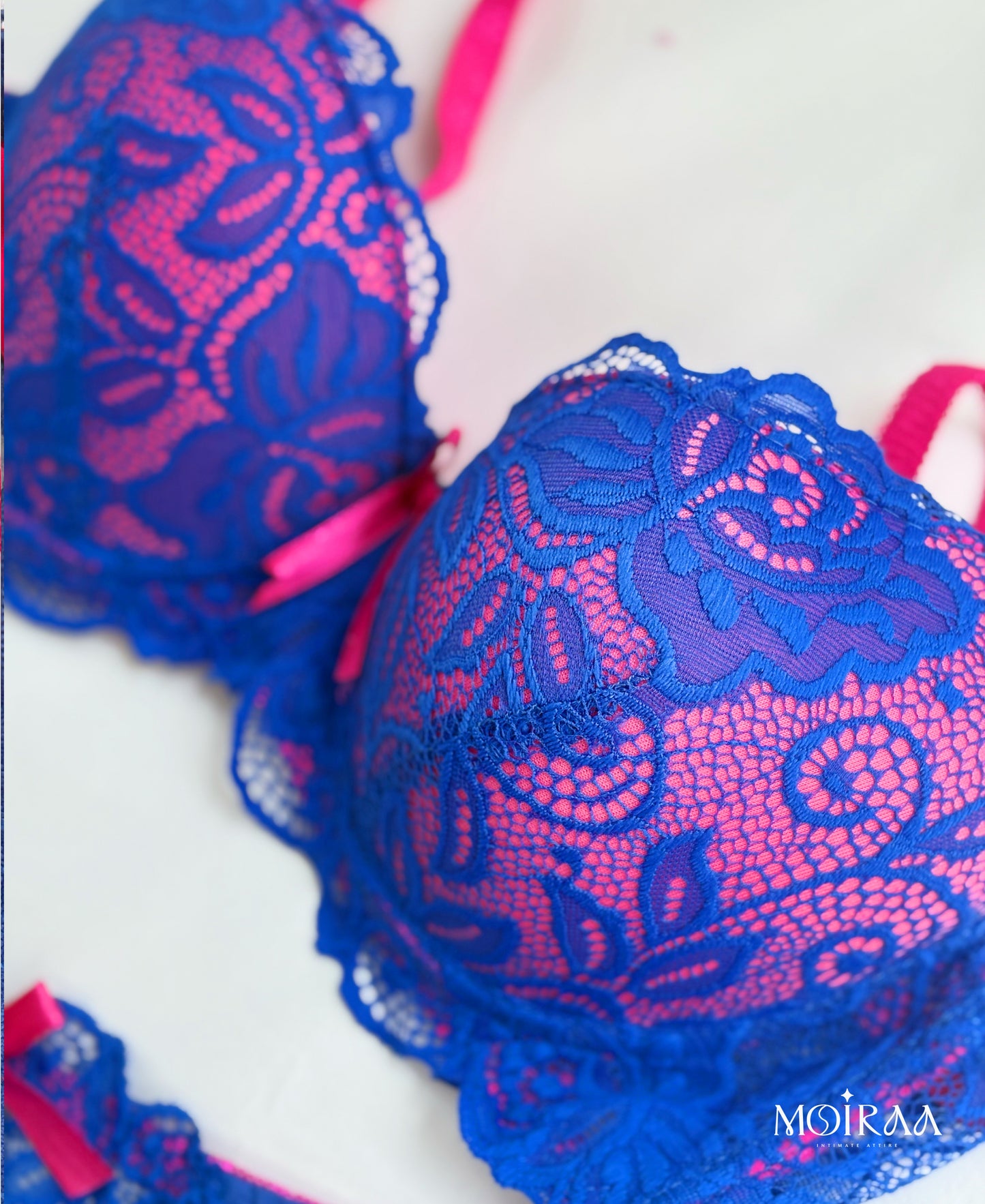 Moiraa Vibrant Muse Lace Set