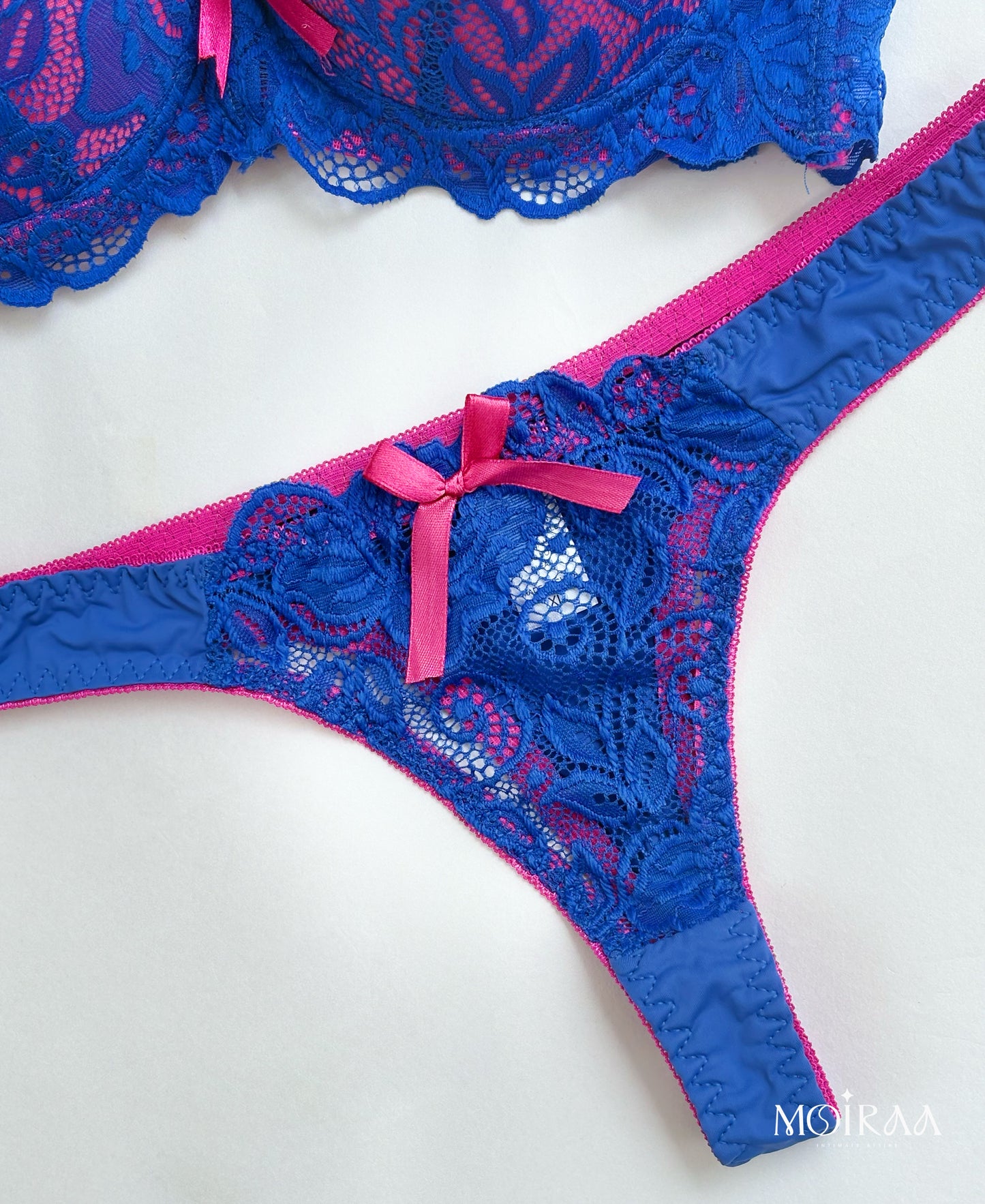 Moiraa Vibrant Muse Lace Set