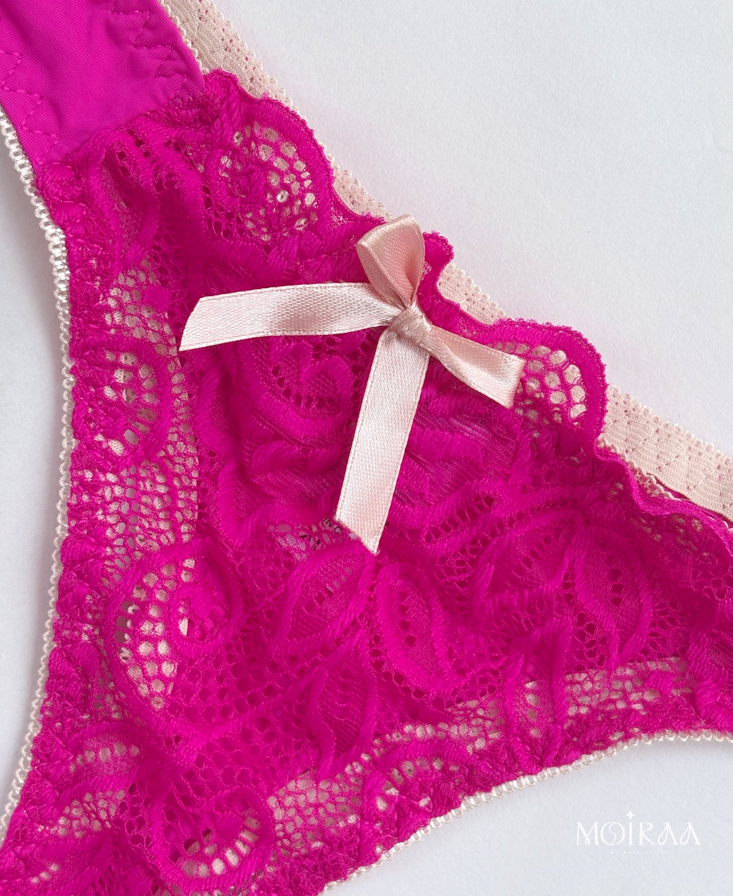 Moiraa Vibrant Muse Lace Set
