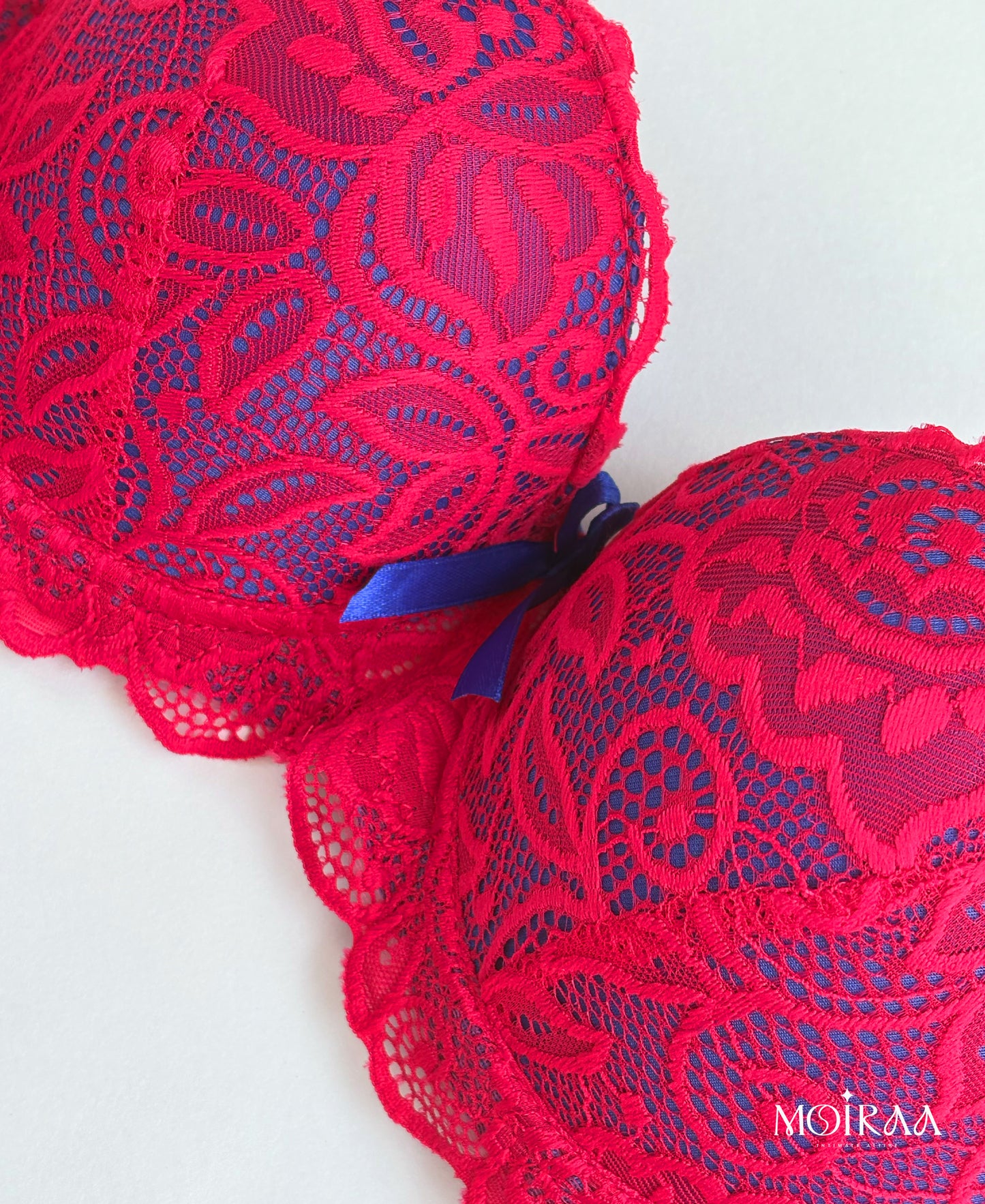 Moiraa Vibrant Muse Lace Set