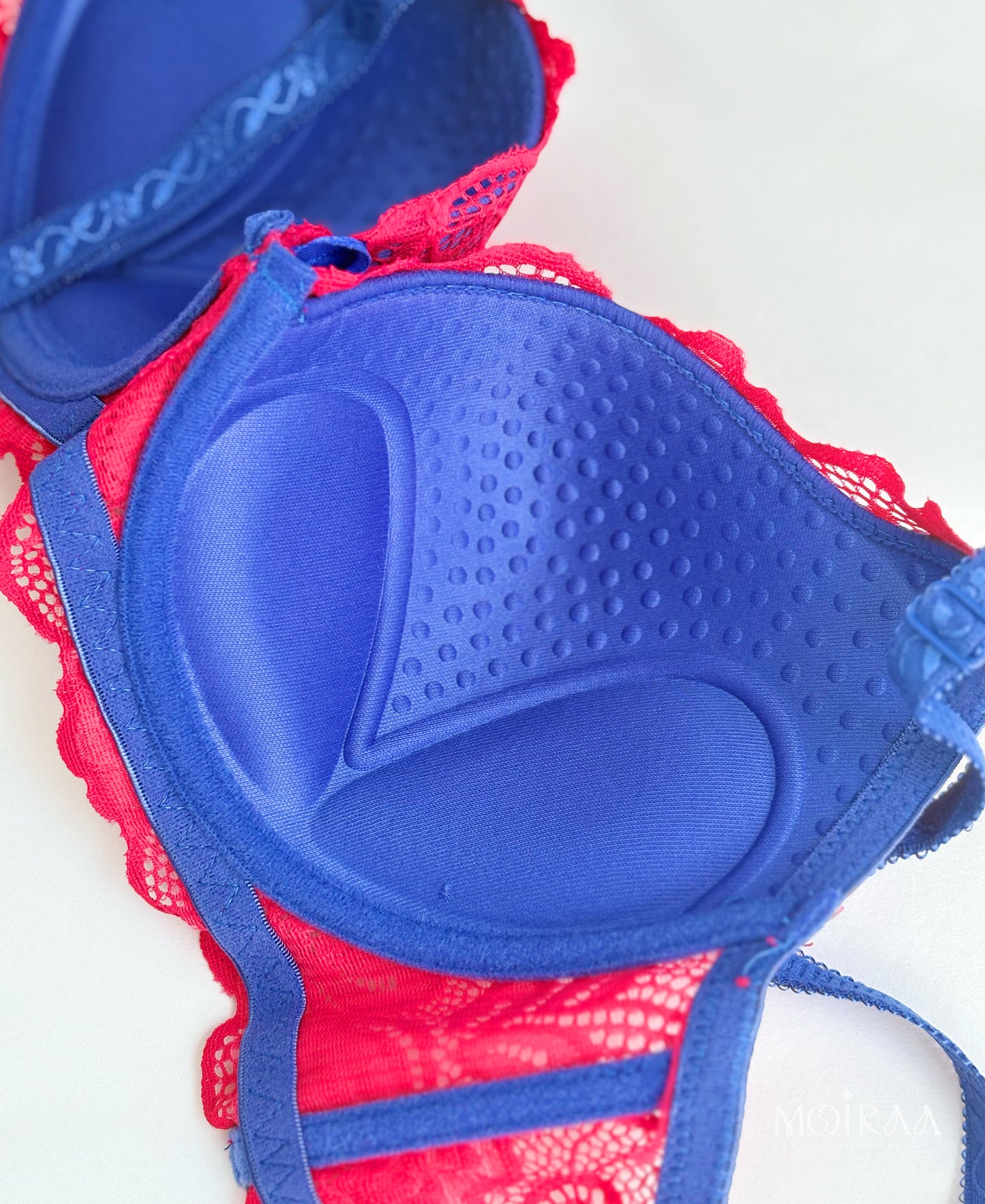 Moiraa Vibrant Muse Lace Set