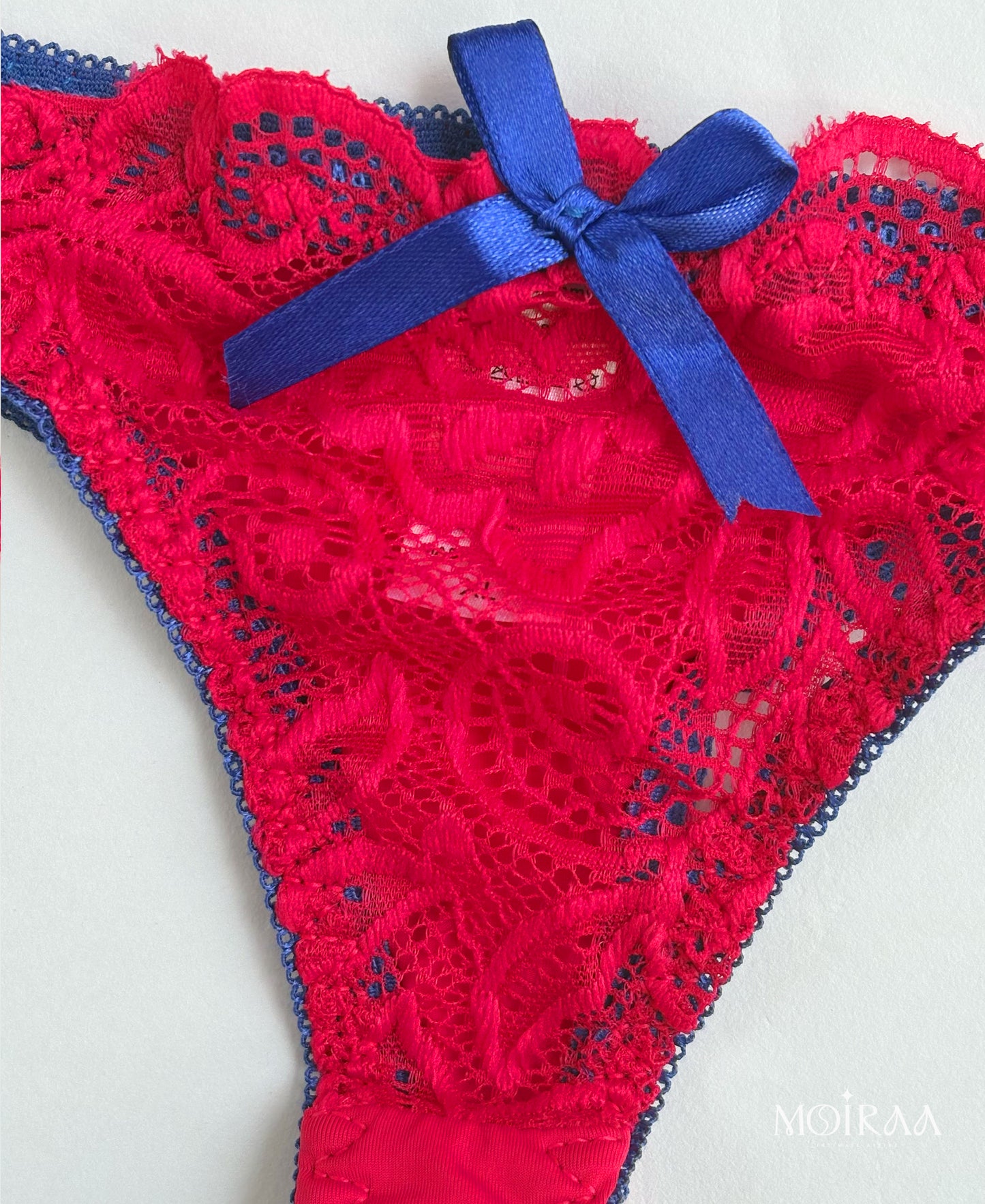 Moiraa Vibrant Muse Lace Set