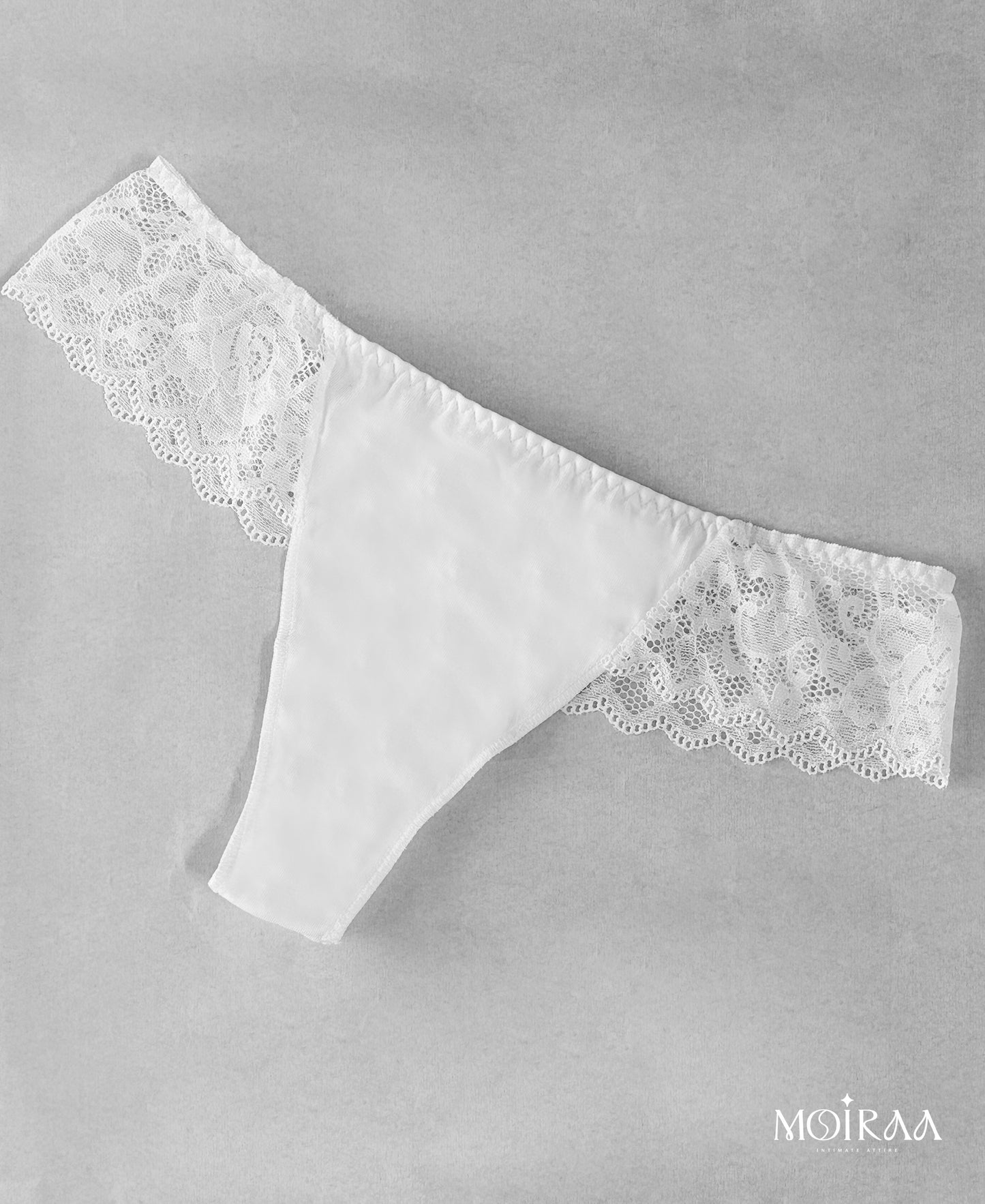 Moiraa Thong – White Bianco